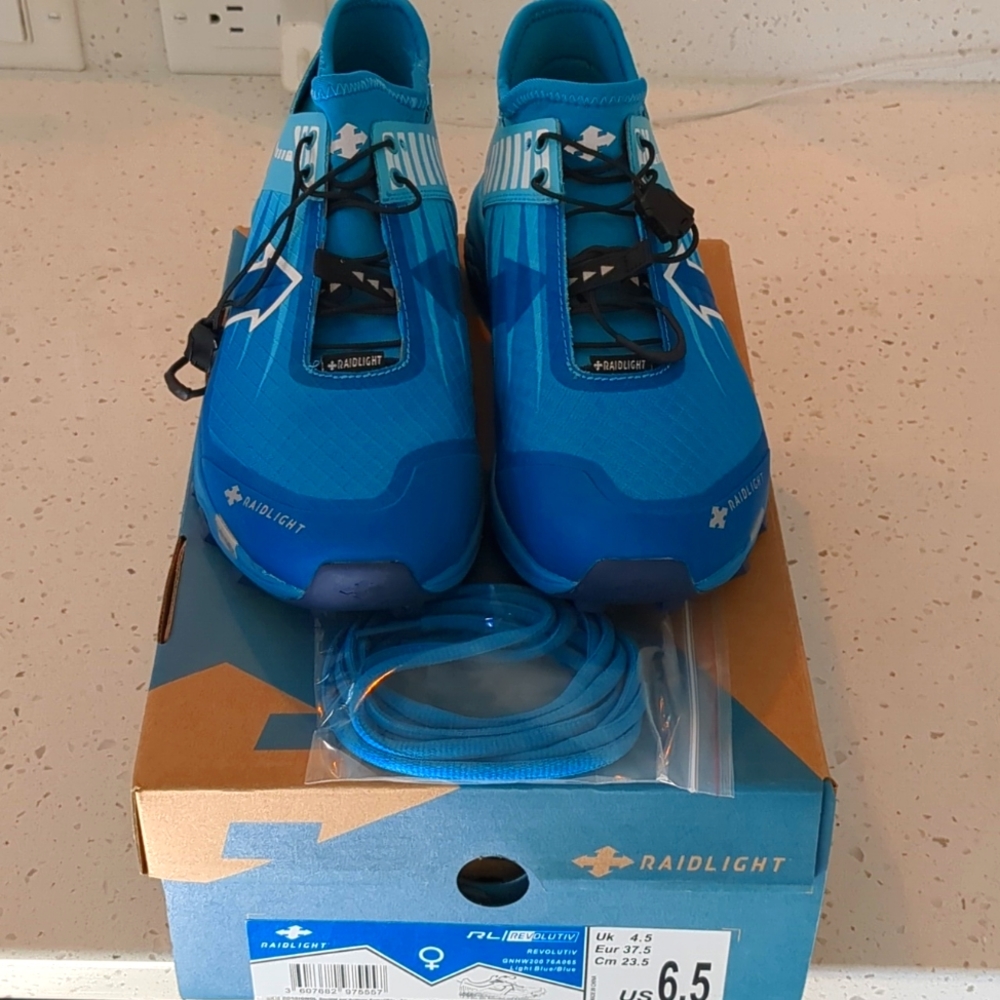 NWT Women's Raidlight Revolutiv Trail Runners